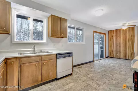 23138 Elder Dr, Chugiak, AK 99567 photo 11