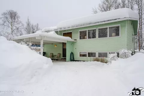 4829 Canterbury Way, Anchorage, AK 99503