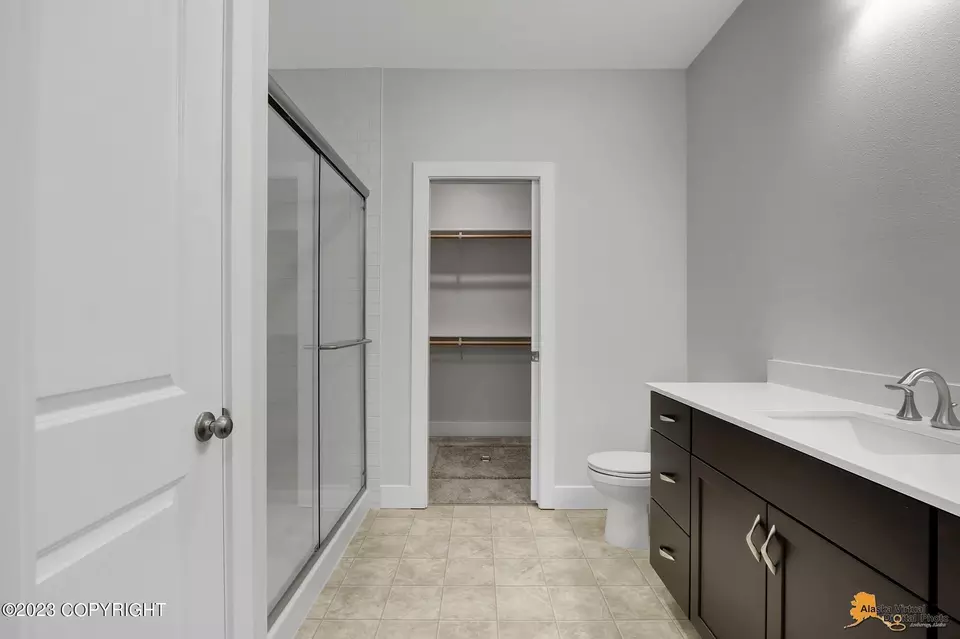 Bath - 3828 Quartz Cir, Anchorage, AK 99502 photo 1 of 3
