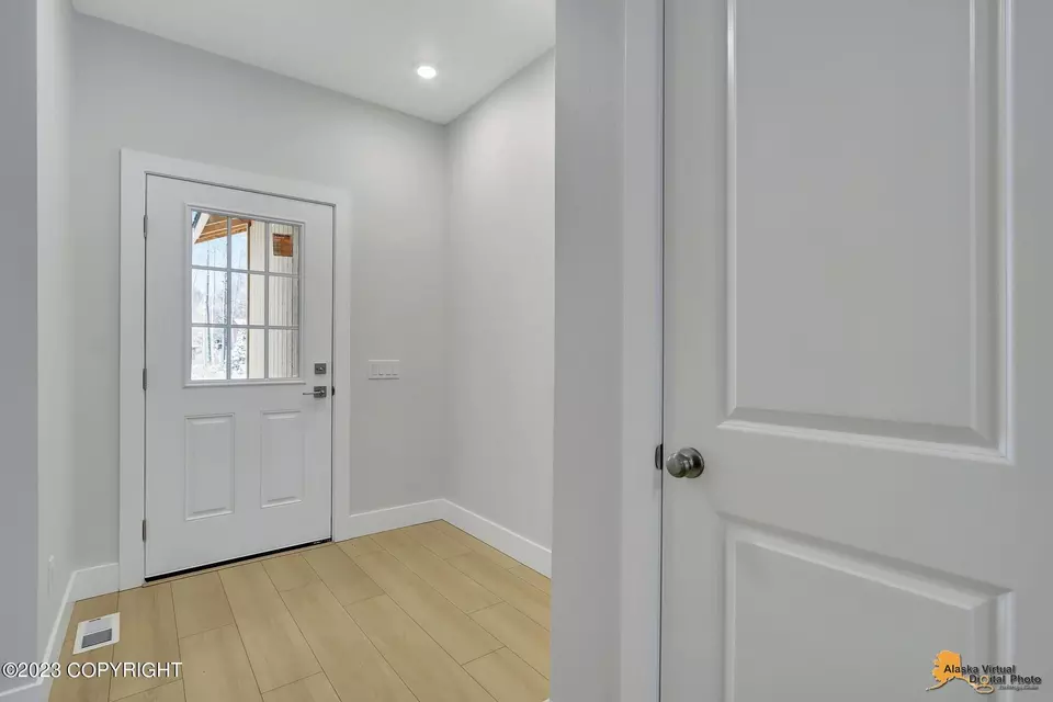 Entry Way - 3828 Quartz Cir, Anchorage, AK 99502 photo 2 of 2