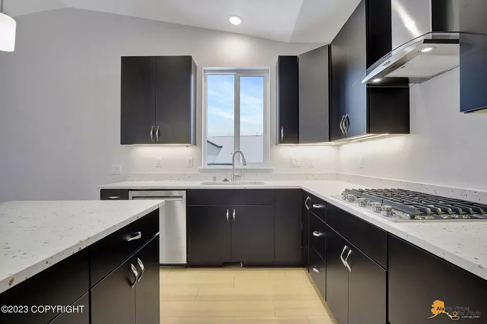 Kitchen - 3828 Quartz Cir, Anchorage, AK 99502 photo 6 of 7