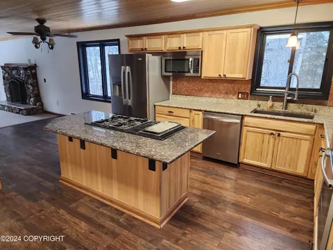Kitchen - 20527 Mark Cir, Chugiak, AK 99567 photo 5 of 8