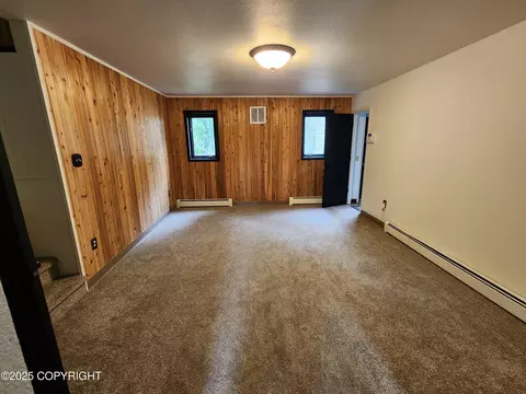 Living - 20527 Mark Cir, Chugiak, AK 99567 photo 9 of 18
