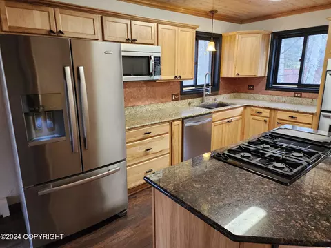 Kitchen - 20527 Mark Cir, Chugiak, AK 99567 photo 3 of 8