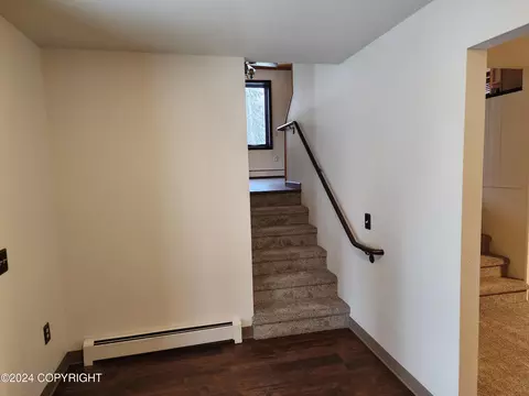 Entry Way - 20527 Mark Cir, Chugiak, AK 99567 photo 4 of 6