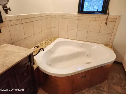 Bath - 20527 Mark Cir, Chugiak, AK 99567 photo 2 of 8