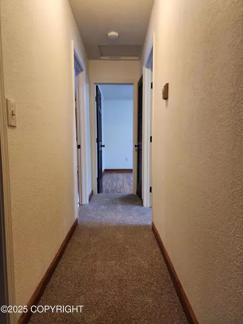 Entry Way - 20527 Mark Cir, Chugiak, AK 99567 photo 5 of 6