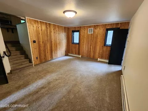 Living - 20527 Mark Cir, Chugiak, AK 99567 photo 10 of 18