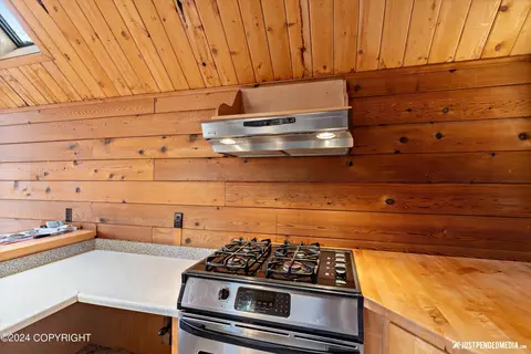 15536 Husky St, Eagle River, AK 99577 photo 12