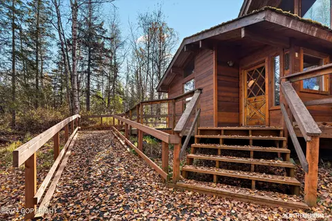 15536 Husky St, Eagle River, AK 99577 photo 5