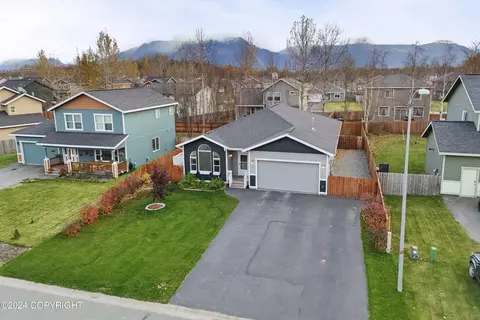 1220 W Mike St, Palmer, AK 99645