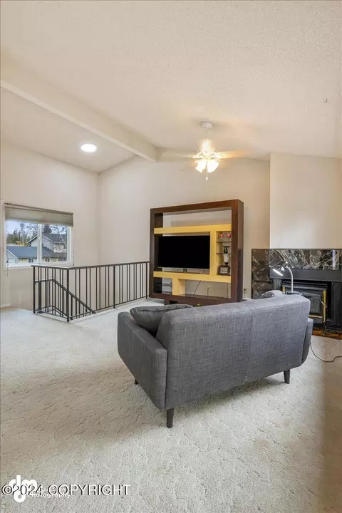 Living - 6542 E 16th Ave, Anchorage, AK 99504 photo 1 of 3