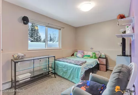Bedroom - 2016 Waldron Dr, Anchorage, AK 99507 photo 7 of 11