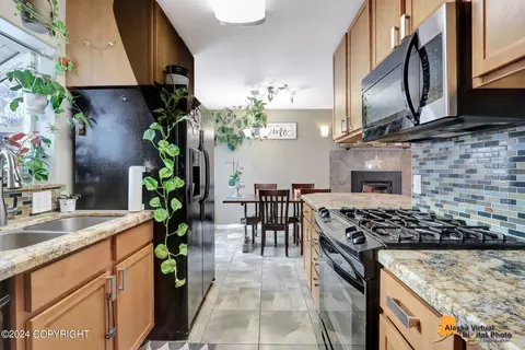 Kitchen - 2016 Waldron Dr, Anchorage, AK 99507 photo 3 of 7