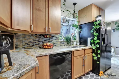 Kitchen - 2016 Waldron Dr, Anchorage, AK 99507 photo 4 of 7
