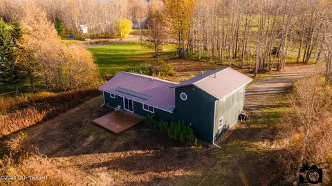 14501 E Grover Ln, Palmer, AK 99645