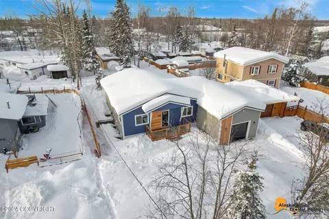 11230 Lillian Ln, Anchorage, AK 99515