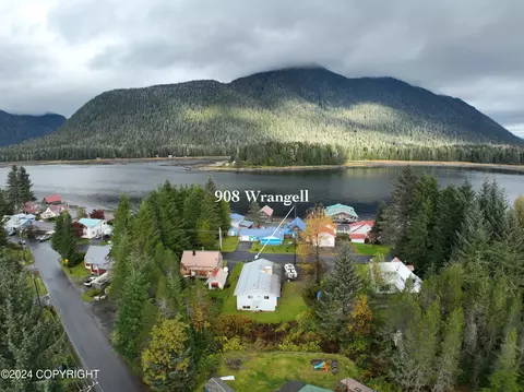 908 Wrangell Ave, Petersburg, AK 99833