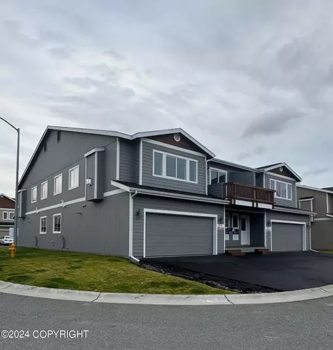8182 Sockeye Loop # 8, Anchorage, AK 99507