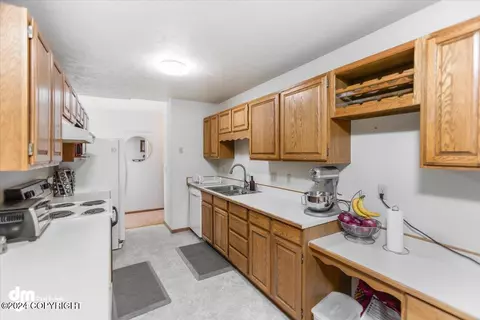 Kitchen - 3430 Balchen Dr, Anchorage, AK 99517 photo 2 of 3