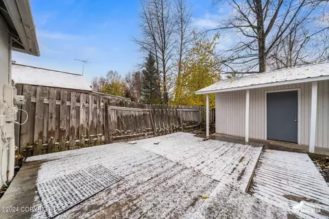 7840 Chaimi Loop, Anchorage, AK 99504 photo 29
