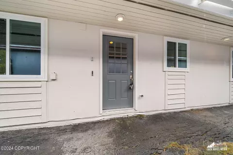 7840 Chaimi Loop, Anchorage, AK 99504 photo 5