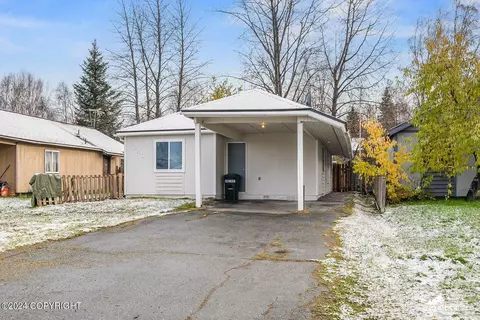 7840 Chaimi Loop, Anchorage, AK 99504 photo 3