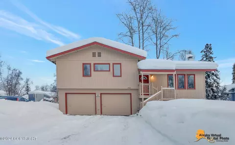 2920 Rita Cir, Anchorage, AK 99502
