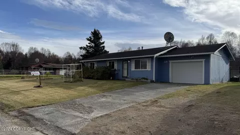 2425 Florida Ave, Kenai, AK 99611