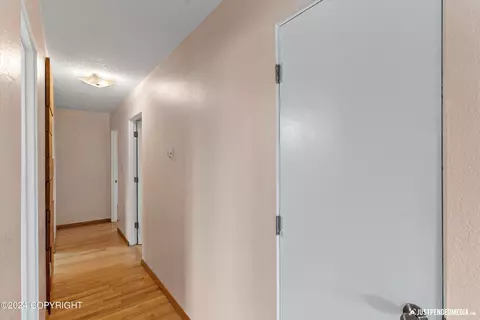 Entry Way - 6412 E 14th Ct, Anchorage, AK 99504 photo 4 of 6