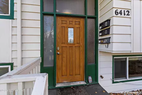 Entry Way - 6412 E 14th Ct, Anchorage, AK 99504 photo 1 of 6