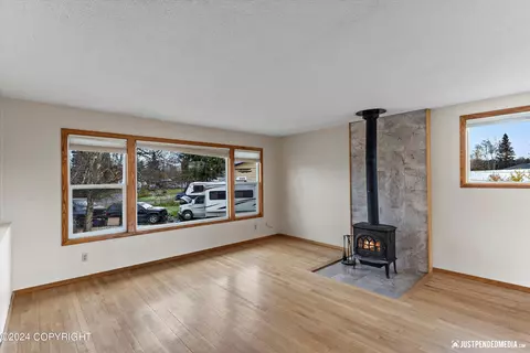 Living - 6412 E 14th Ct, Anchorage, AK 99504 photo 1 of 4