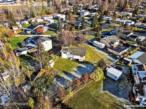 View/Area - 6412 E 14th Ct, Anchorage, AK 99504 photo 2 of 6