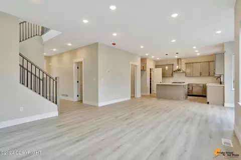 Living - 8797 Chalk Hill Loop, Anchorage, AK 99502 photo 2 of 5