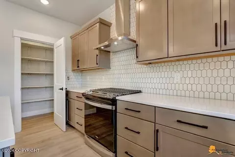 Kitchen - 8797 Chalk Hill Loop, Anchorage, AK 99502 photo 4 of 5