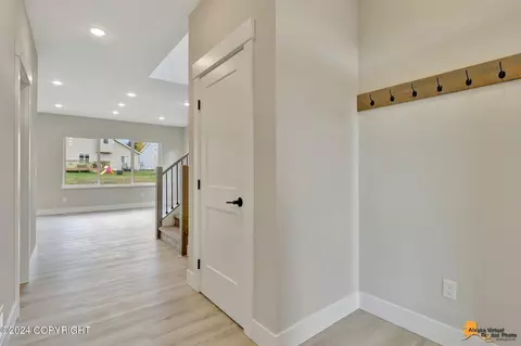 Entry Way - 8797 Chalk Hill Loop, Anchorage, AK 99502 photo 2 of 7