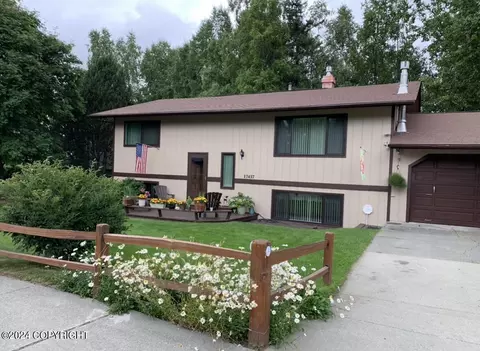 Exterior - 17437 Baranoff Ave, Eagle River, AK 99577 photo 8 of 9