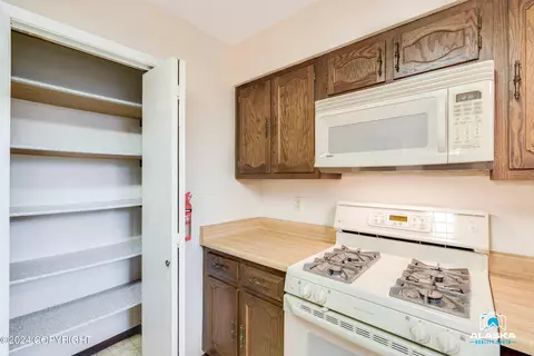 Kitchen - 17437 Baranoff Ave, Eagle River, AK 99577 photo 2 of 2