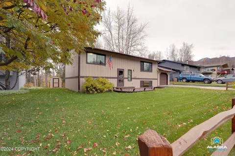 Exterior - 17437 Baranoff Ave, Eagle River, AK 99577 photo 4 of 9