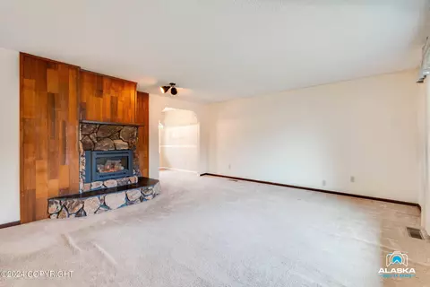 Living - 17437 Baranoff Ave, Eagle River, AK 99577 photo 2 of 4