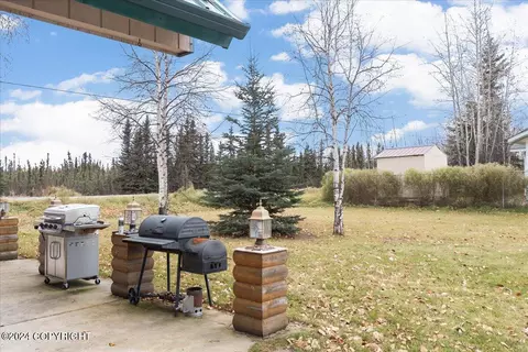 910 Refinery Loop, North Pole, AK 99705 photo 22