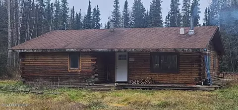949 Dakota St, North Pole, AK 99705