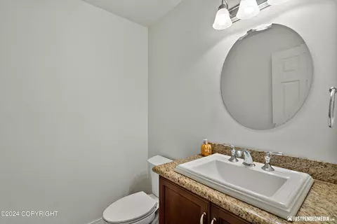 Bath - 11707 Aurora St # 2, Eagle River, AK 99577 photo 3 of 5