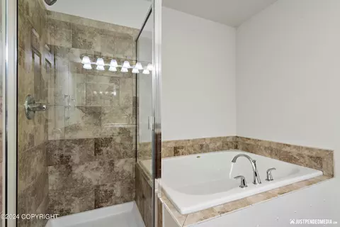 Bath - 11707 Aurora St # 2, Eagle River, AK 99577 photo 2 of 5