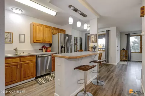 8641 Blackberry St # 16B, Anchorage, AK 99502
