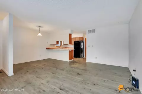 361 Dannilyn Cir, Anchorage, AK 99504