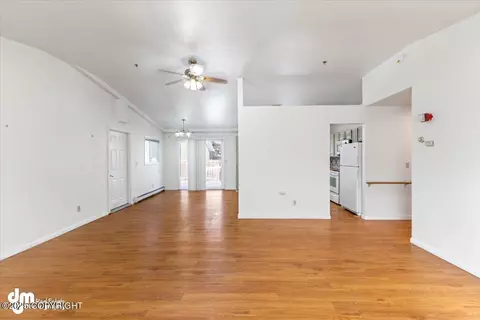 8511 Hiddenview Ct, Anchorage, AK 99504 photo 5