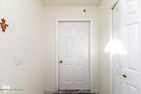 8511 Hiddenview Ct, Anchorage, AK 99504 photo 39