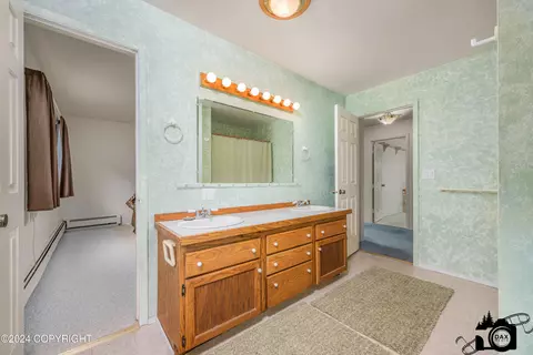 Bath - 429 Second Ave, Seward, AK 99664 photo 2 of 3
