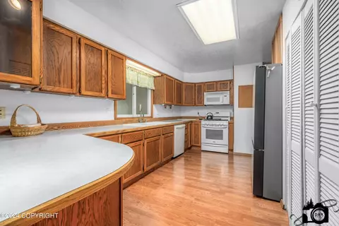 Kitchen - 429 Second Ave, Seward, AK 99664 photo 2 of 3